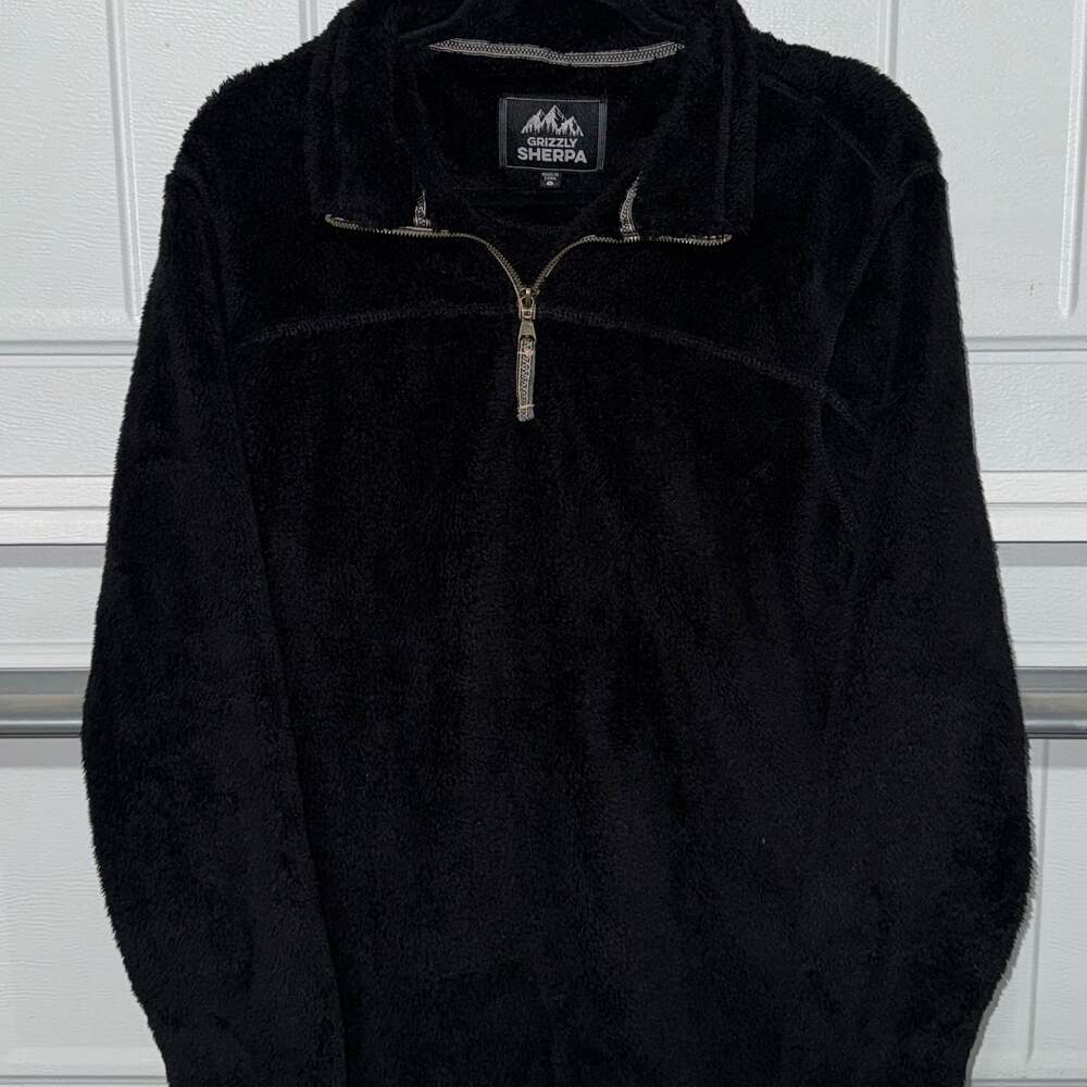 Grizzly Sherpa Men's Black Fleece Quarter-Zip Pullover (S)